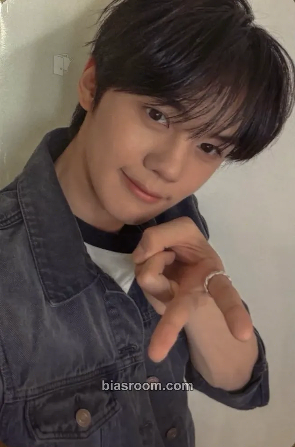 Gyuvin Sequence 01: Curiosity Photocard - AND2BLE - AND2BLE K-pop photocard
