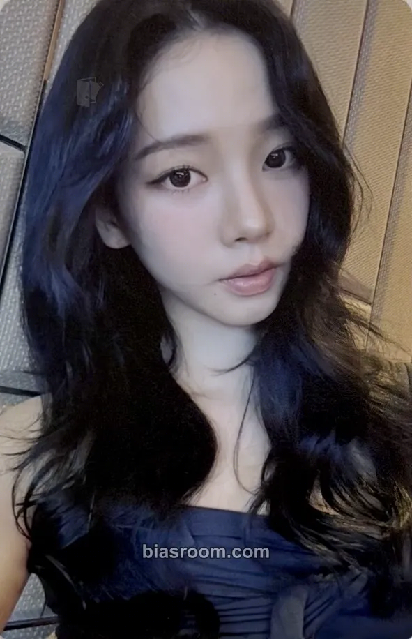 Karina Rich Man Photocard - aespa - aespa K-pop photocard