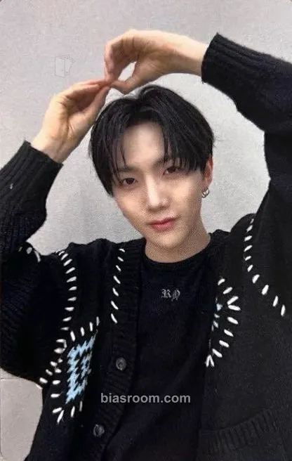 Hyunbin No Doubt Photocard - ALL(H)OURS - ALL(H)OURS K-pop photocard