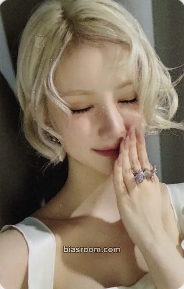 VIVIZ - Eunha - A Montage of ( ) Album everline video call (fancall) round 2