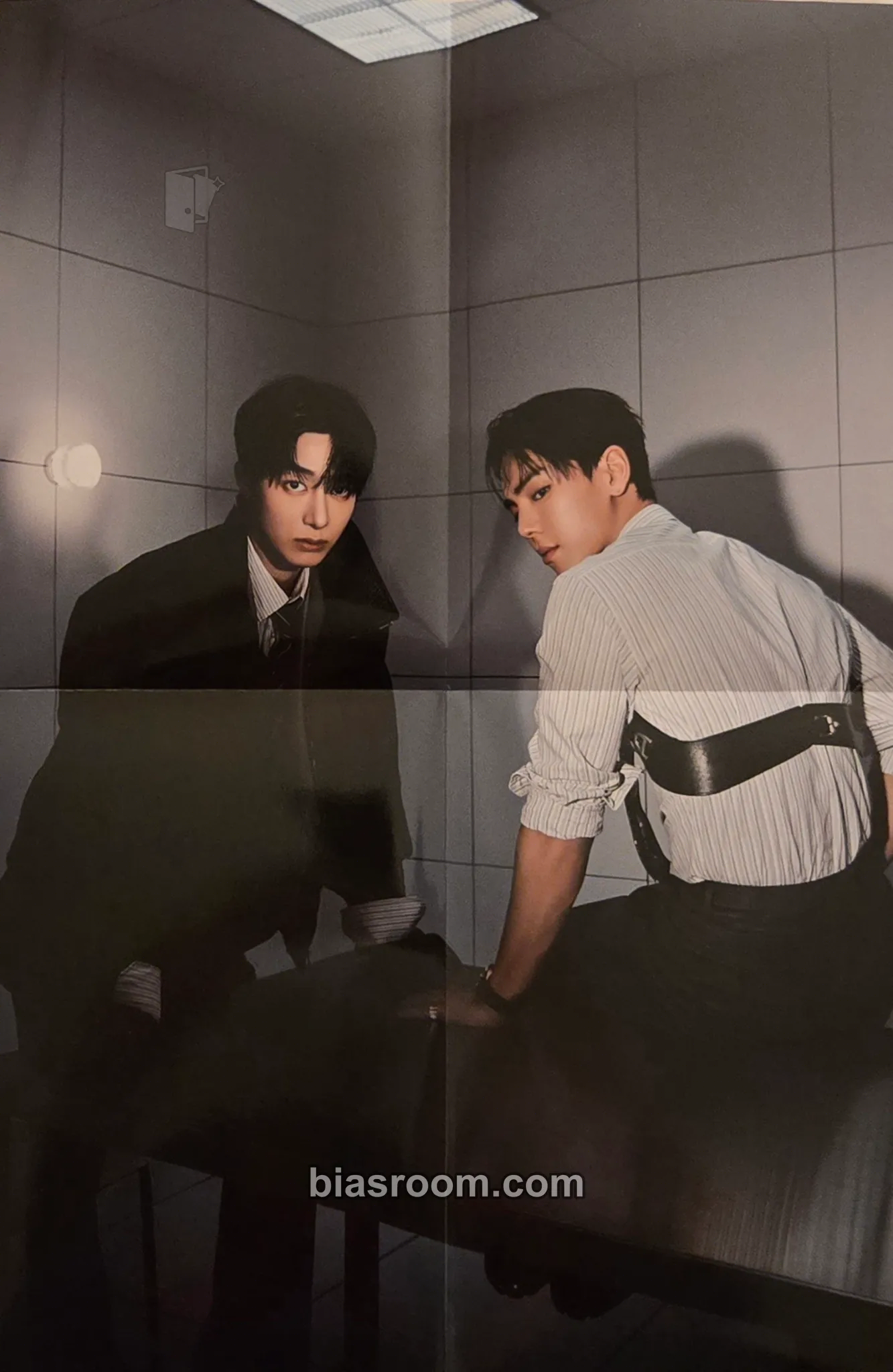 Love Me Photocard - MONSTA X - MONSTA X K-pop photocard
