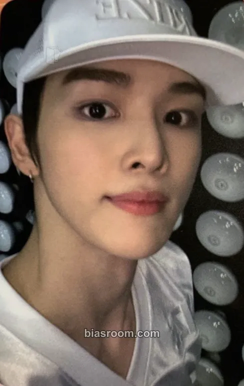 Sungchan Talk Saxy Photocard - RIIZE - RIIZE K-pop photocard