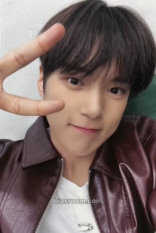 Minhyuk THE X Photocard - MONSTA X - MONSTA X K-pop photocard