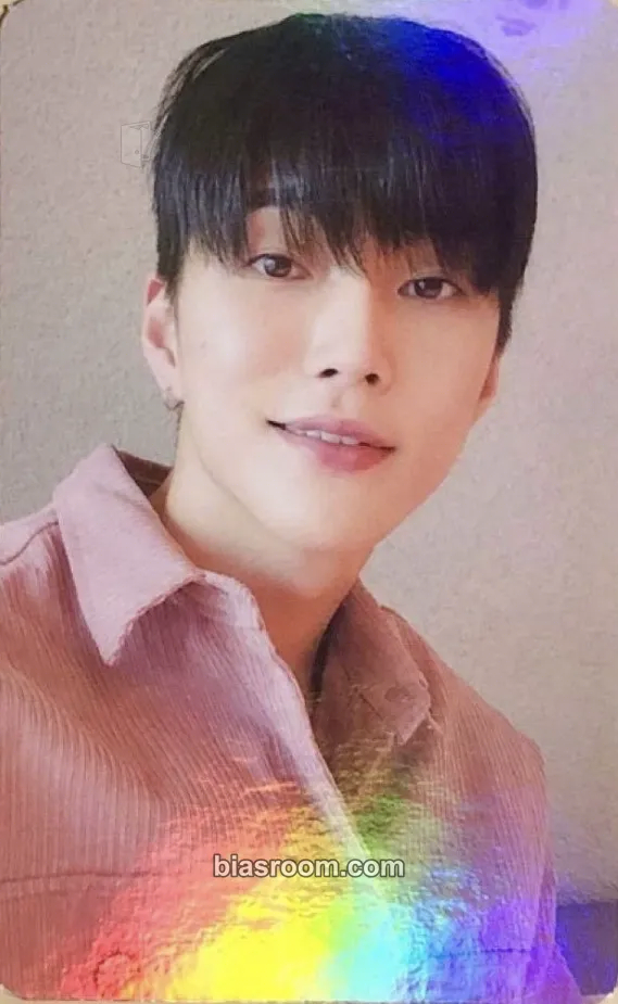 XngHan (ex. Seunghan) Get A Guitar Photocard - RIIZE - RIIZE K-pop photocard