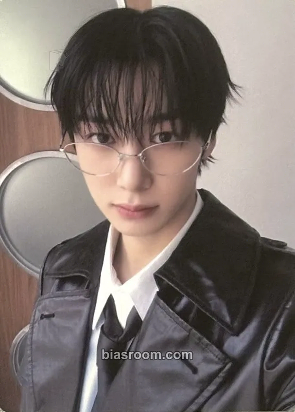 Hyungwon Hyungwon X Reclow Photocard - MONSTA X - MONSTA X K-pop photocard