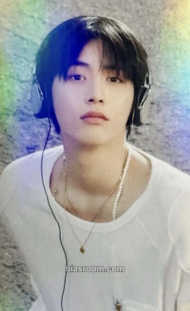 BOYNEXTDOOR - Taesan - WHO! Album pob (pre-order benefit) weverse japan shop (wvj) holographic (hologram)