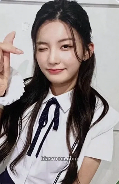 Sua Sequence: 7272 Photocard - CSR - CSR K-pop photocard