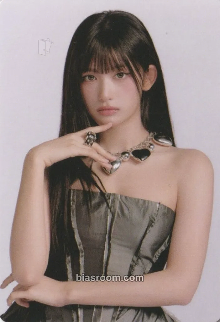 Leeseo IVE The 2nd World Tour <SHOW WHAT I AM> Photocard - IVE - IVE K-pop photocard