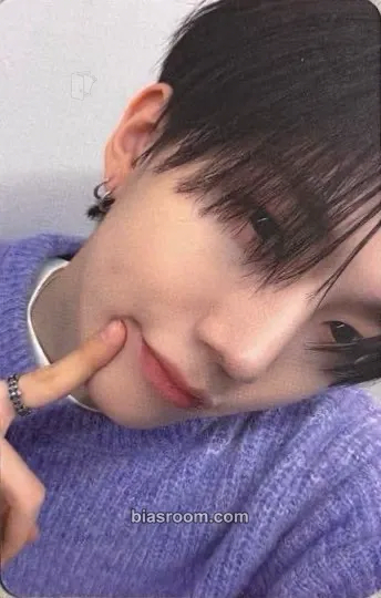 Hyunbin VCF Photocard - ALL(H)OURS - ALL(H)OURS K-pop photocard