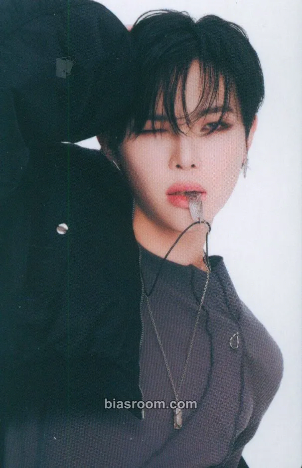 Nicholas AWAKEN THE BLOODLINE (Asia Tour) Photocard - &TEAM - &TEAM K-pop photocard