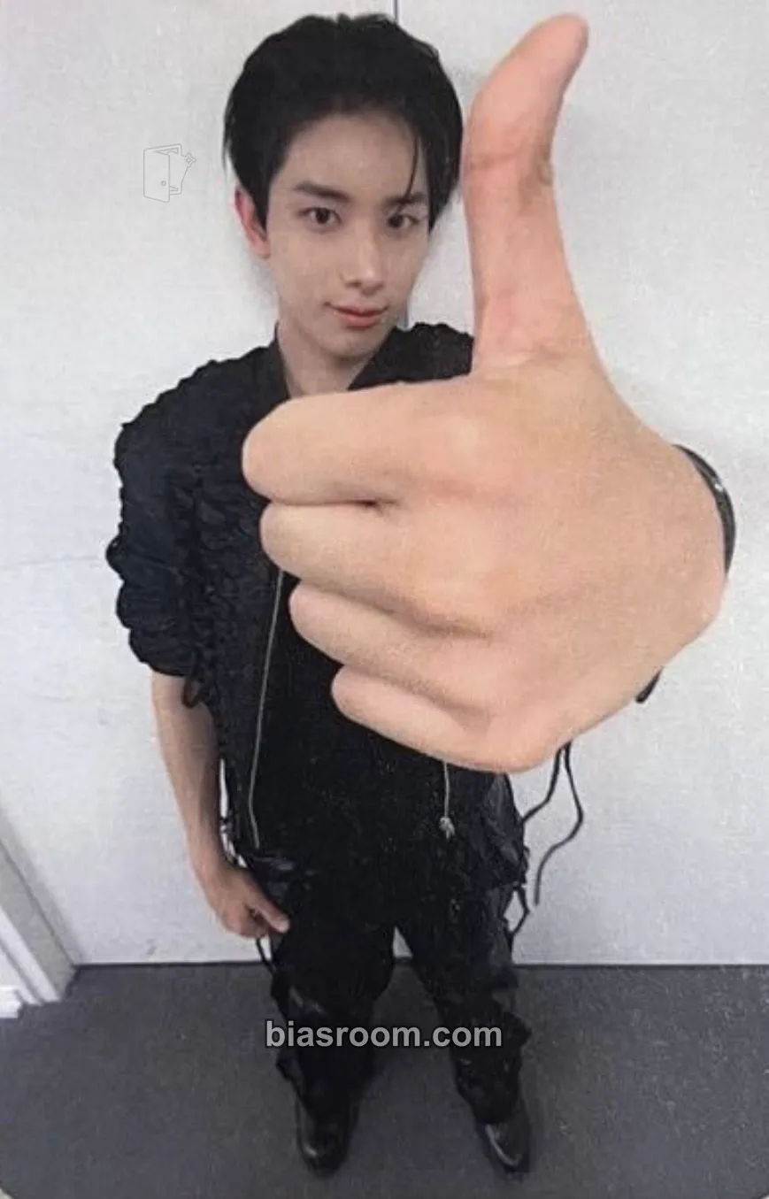 Kunho VCF Photocard - ALL(H)OURS - ALL(H)OURS K-pop photocard