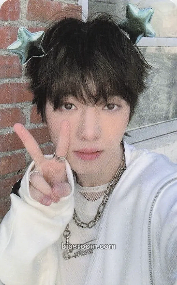 Yujun HOUSE OF TRICKY : SPUR Photocard - xikers - xikers K-pop photocard
