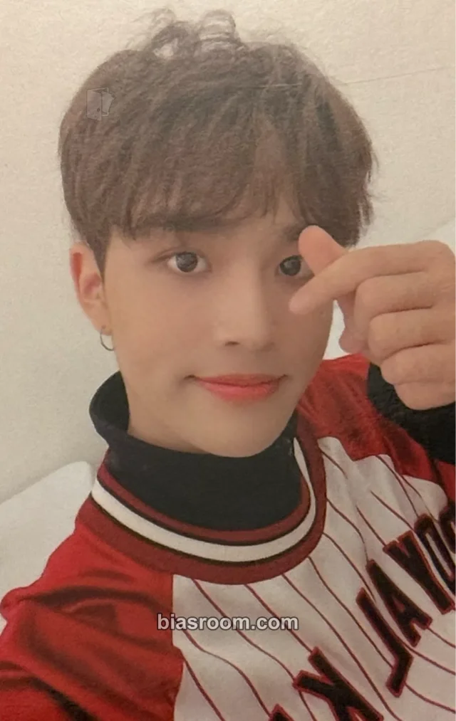MCND - BIC - Earth Age Album album photocard