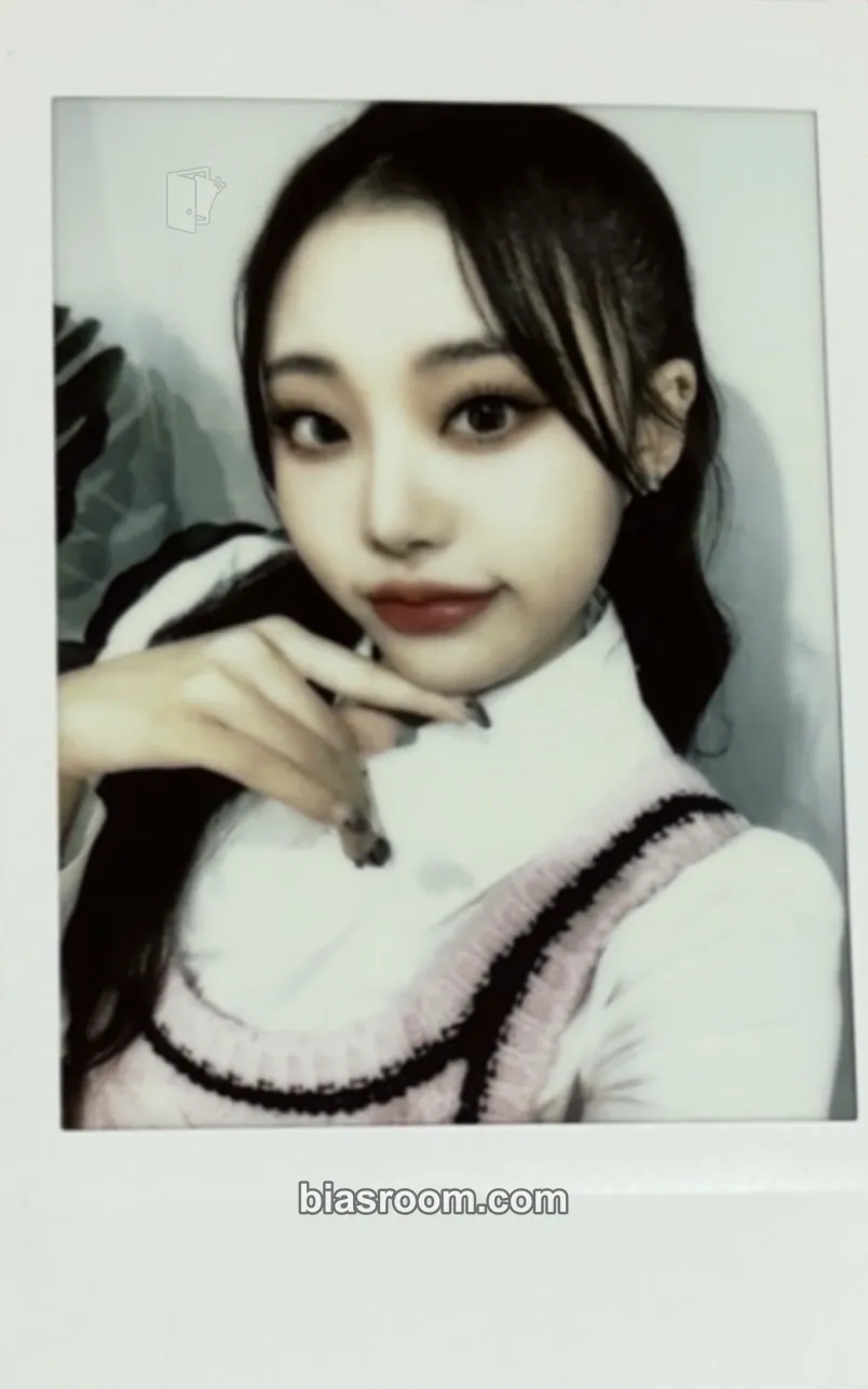 Sheon The Billage of Perception: Chapter Two Photocard - Billlie - Billlie K-pop photocard