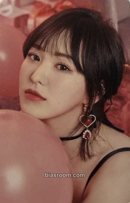 Wendy Time To Love MD Photocard - Red Velvet - Red Velvet K-pop photocard