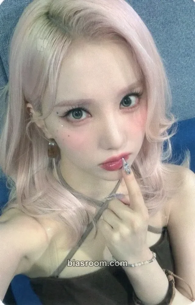 VIVIZ - Eunha - VERSUS Album fansign soundwave round 7