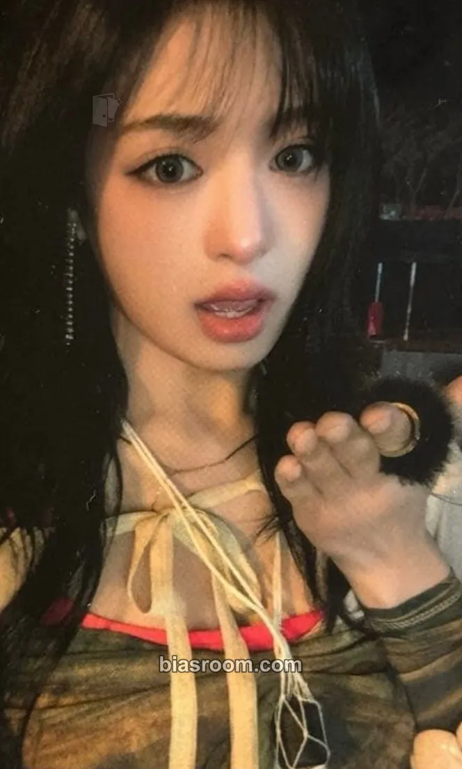 Ahyeon CHOOM World Tour Photocard - BABYMONSTER - BABYMONSTER K-pop photocard