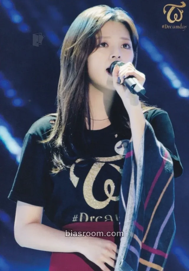 TWICE - Jeongyeon - Dome Tour #DreamDay - Japan 2019 Event japan merch postcard trading card