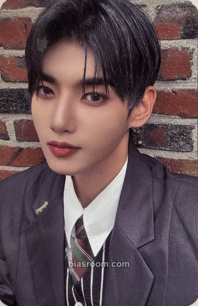 WAKER - Saebyeol - In Elixir: Spellbound Album album photocard dream like that? version