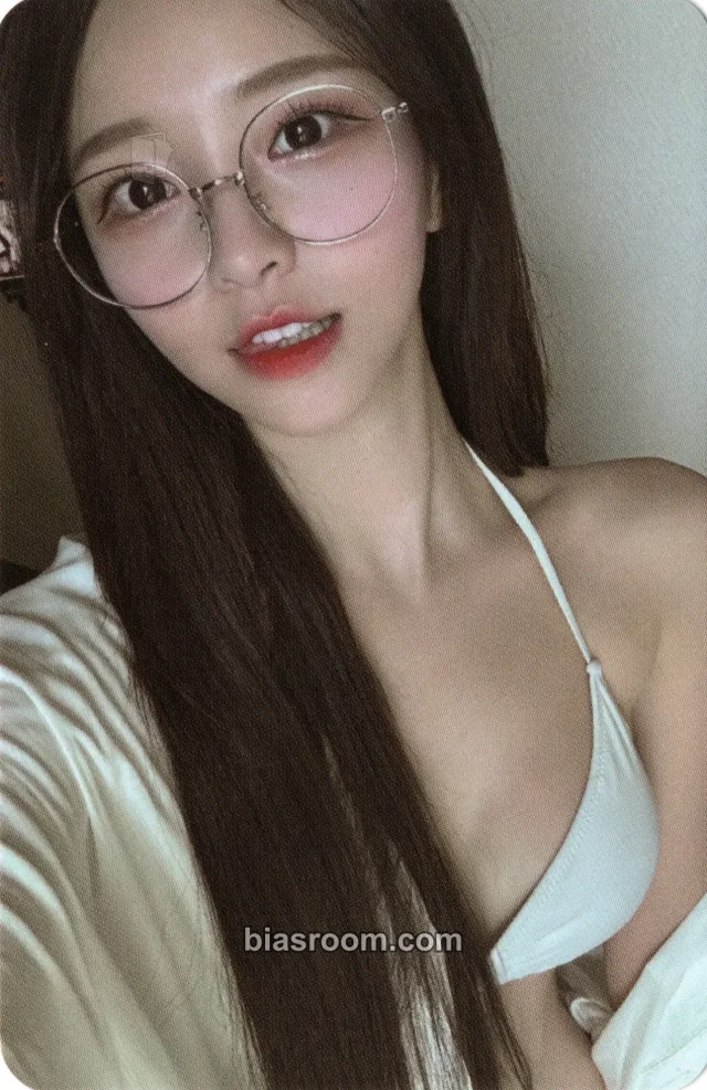 Park Min Jung - Park Min Jung - Bunny Bunny Album album photocard