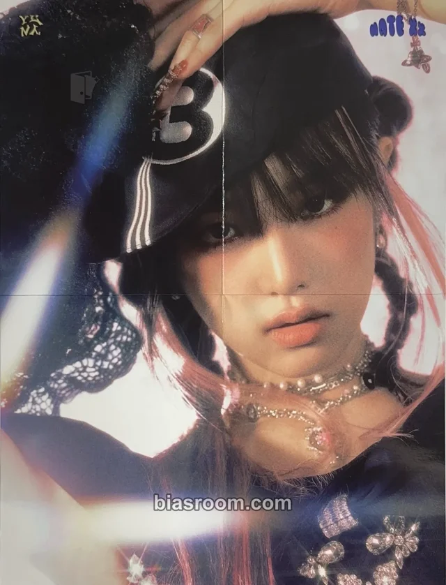 Yena - Yena - HATE XX Album love version album inclusion poster