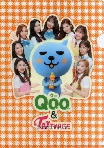 TWICE x QOO Photocard - TWICE - TWICE K-pop photocard