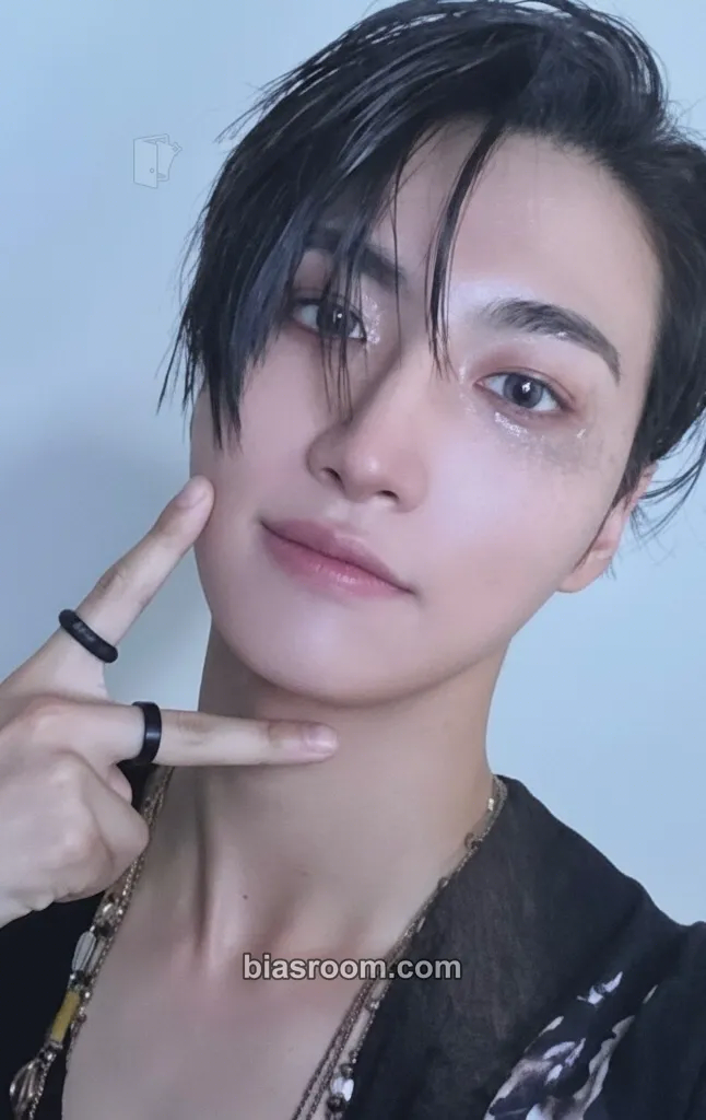 Seonghwa GOLDEN HOUR : Part.5 Photocard - ATEEZ - ATEEZ K-pop photocard