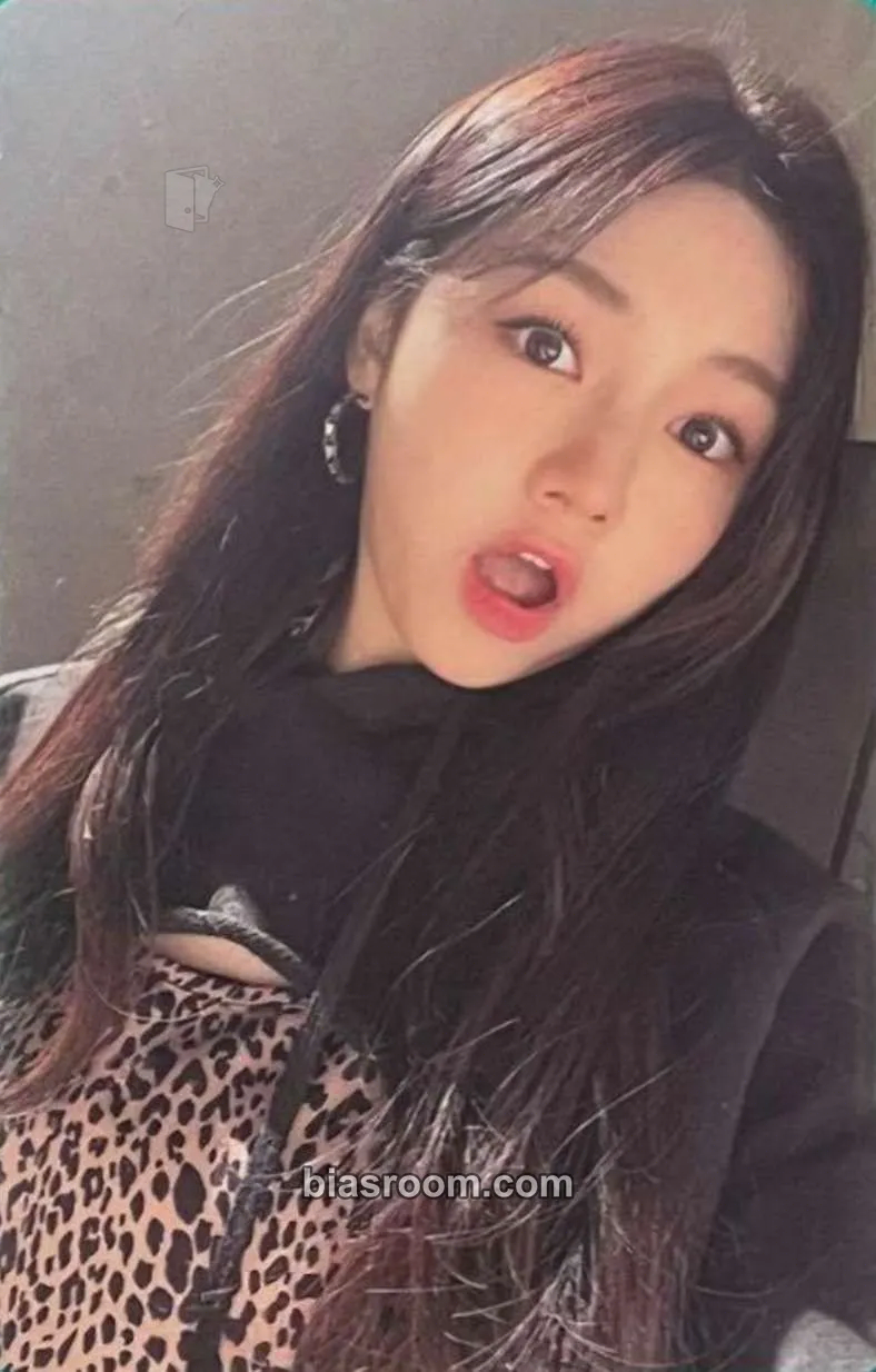Dahyun Ring Ring Photocard - Rocket Punch - Rocket Punch K-pop photocard