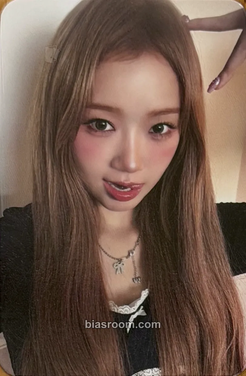 Choi Yoojung Perfect Target Photocard - Choi Yoojung K-pop photocard
