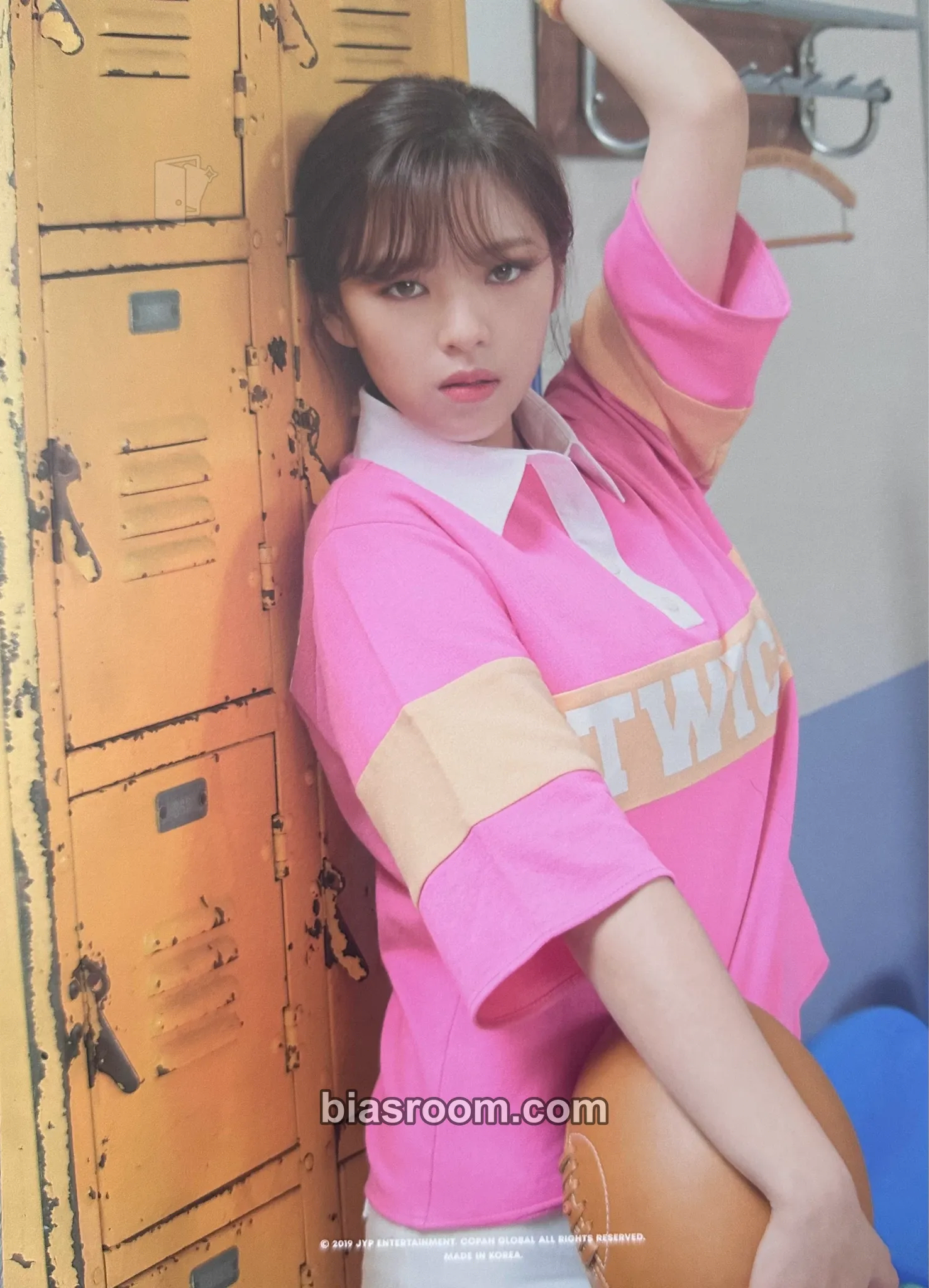 Jeongyeon 2020 Season’s Greetings: RUN 20X20 Photocard - TWICE - TWICE K-pop photocard