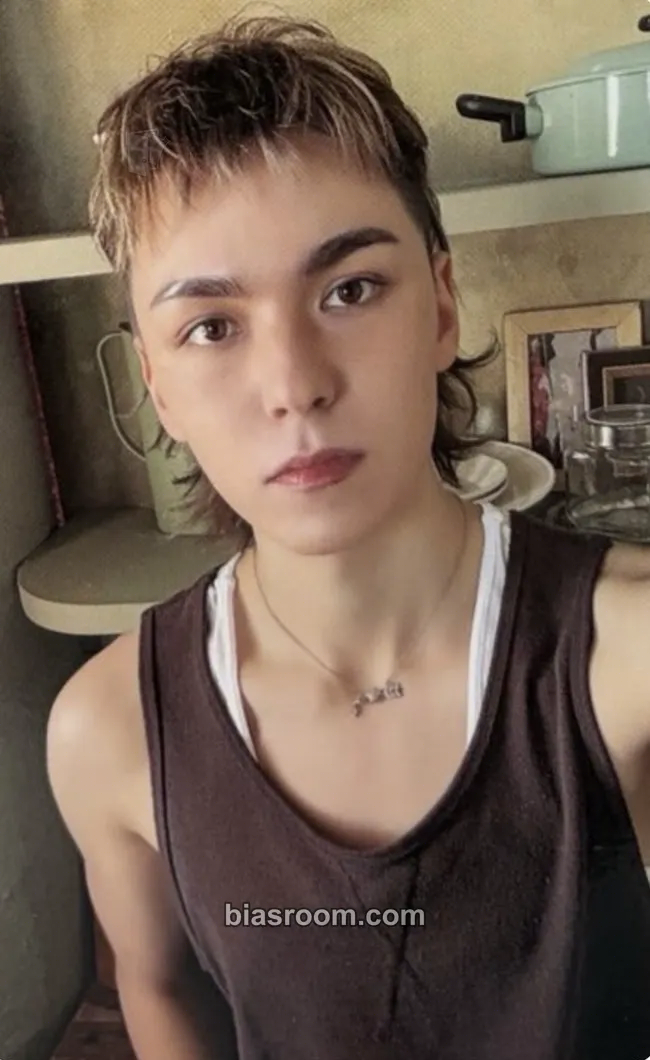 Vernon V8 Photocard - SEVENTEEN - SEVENTEEN K-pop photocard