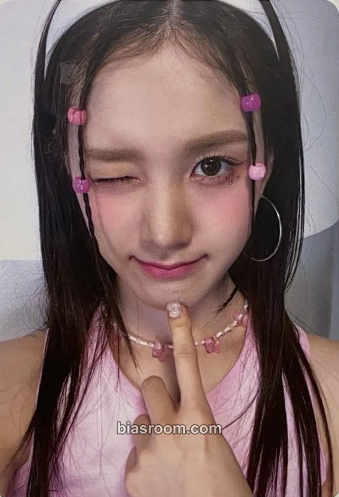 J Teddy Bear (Japanese Ver.) Photocard - STAYC - STAYC K-pop photocard