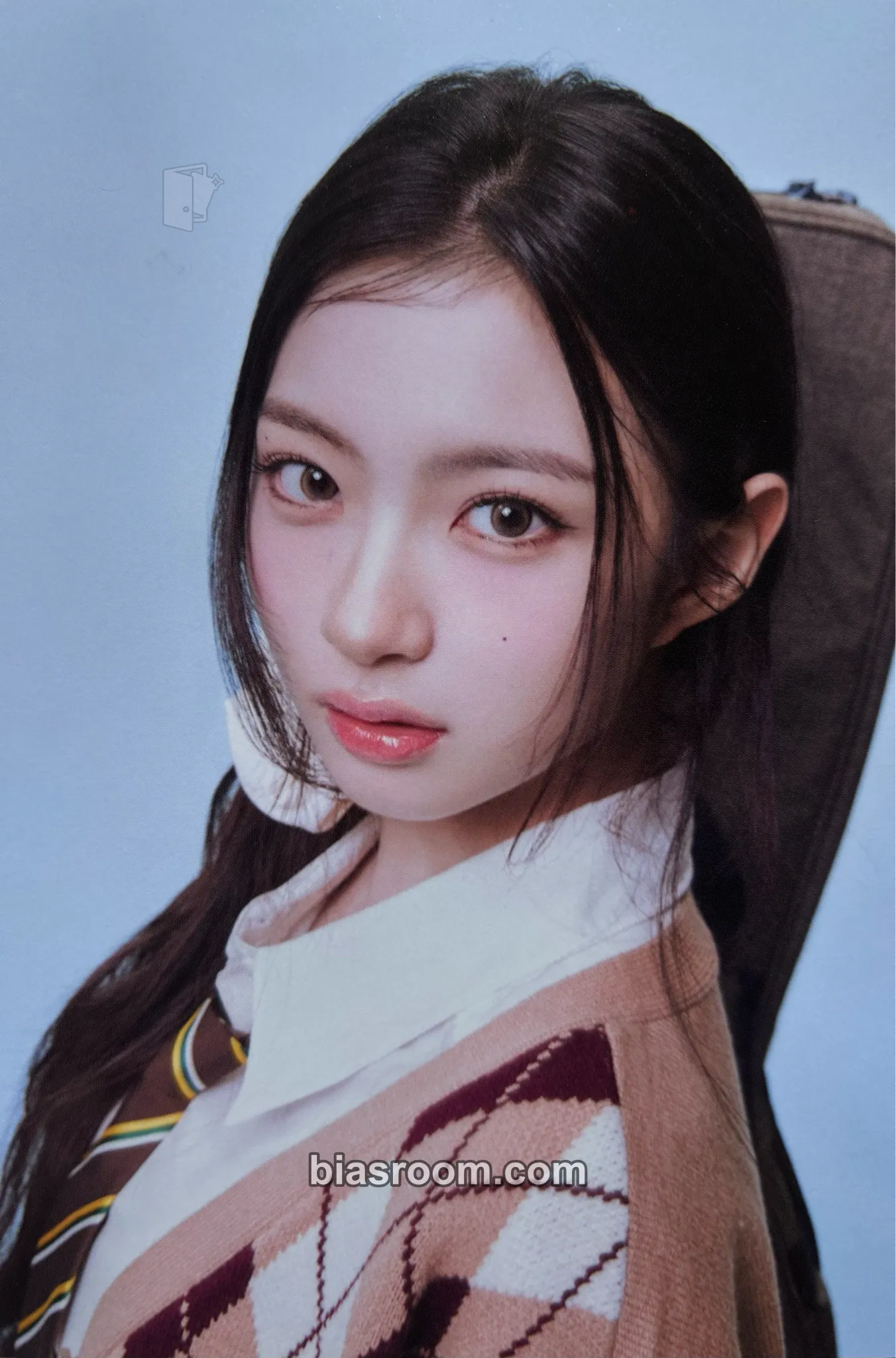 Kya 2026 Season’s Greetings: Pop Into Comic Photocard - KiiiKiii - KiiiKiii K-pop photocard