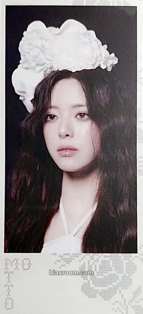 Yuna Motto Photocard - ITZY - ITZY K-pop photocard