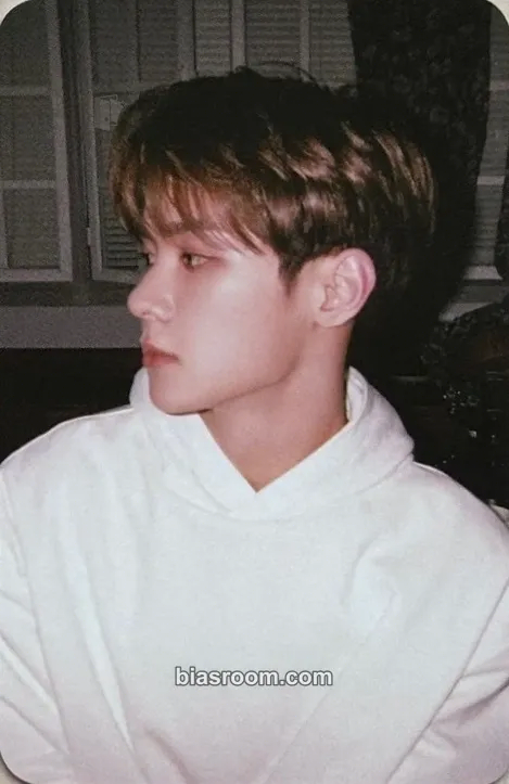 Kun WayV 4th Anniversary Photocard - WayV - WayV K-pop photocard