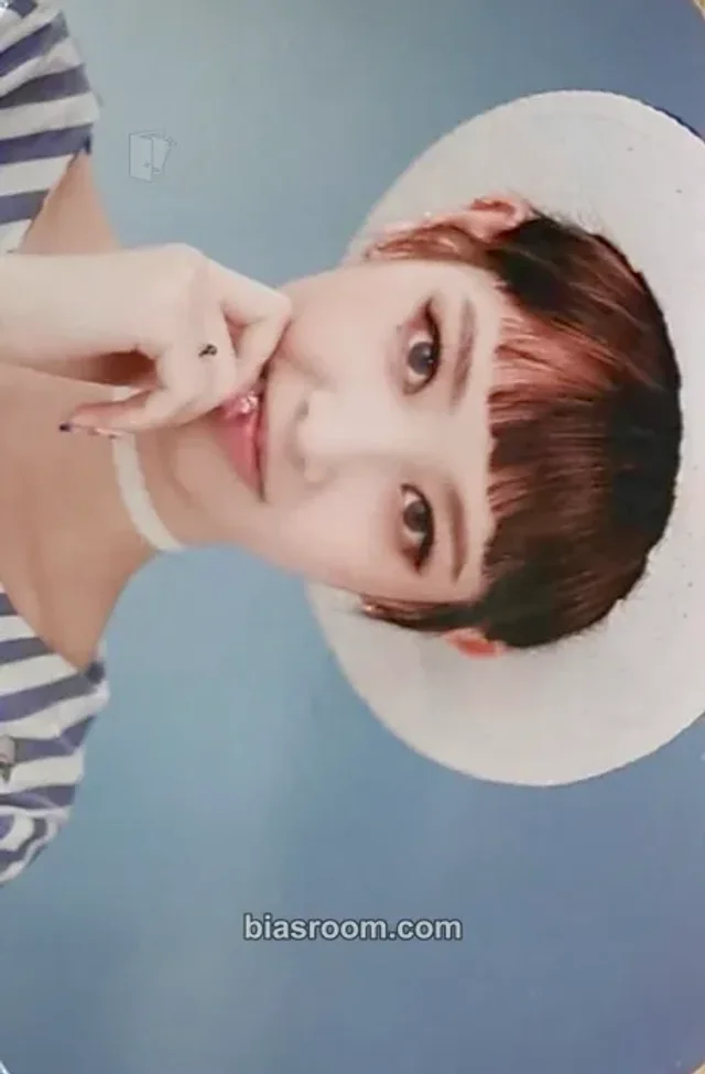 SONAMOO - Newsun - I Like U Too Much Album 'regular' version album photocard