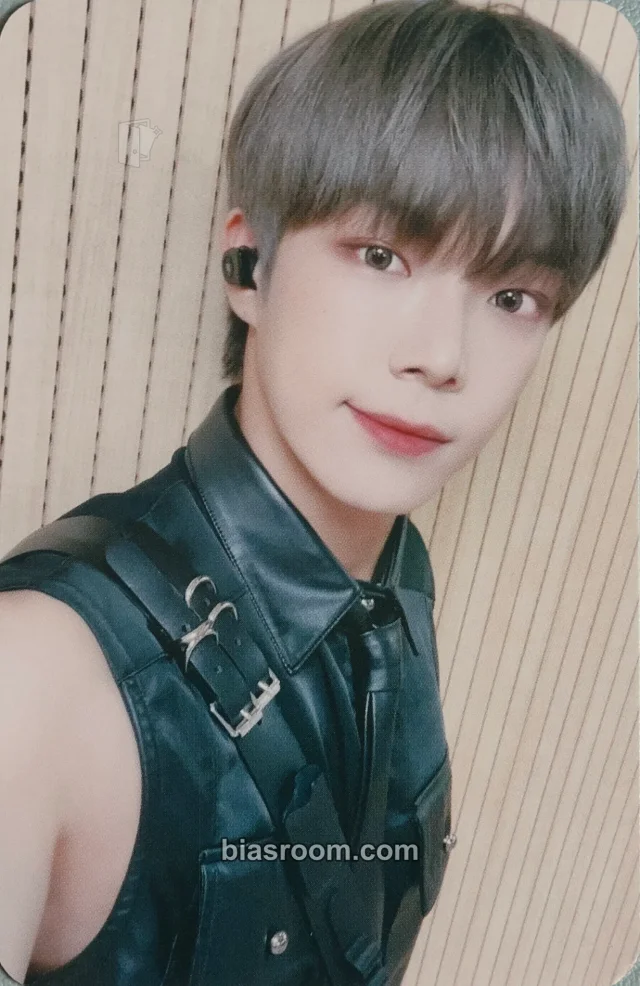 VERIVERY - Dongheon - Series 'O' Round 2 : Hole Album pob (pre-order benefit) mymusictaste (mmt) round 2