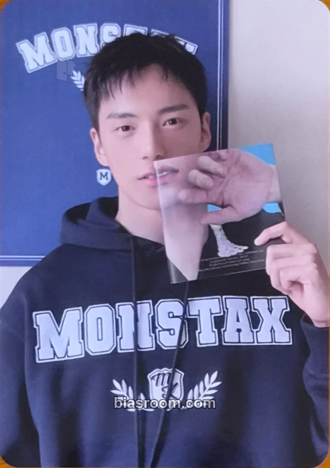 Minhyuk 2025 Season's Greetings - Page of Monsta X Photocard - MONSTA X - MONSTA X K-pop photocard