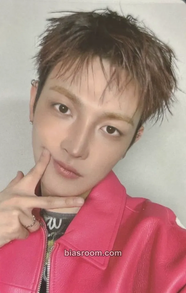 Hongjoong GOLDEN HOUR : Part.5 Photocard - ATEEZ - ATEEZ K-pop photocard