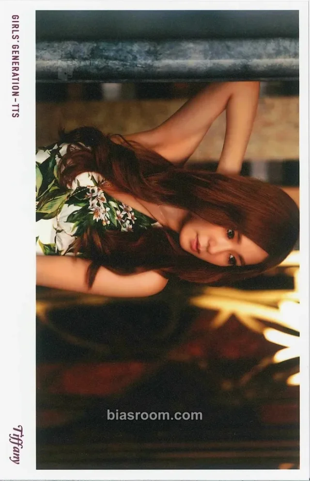 Girls' Generation - Tiffany - Holler Album photo set MV version