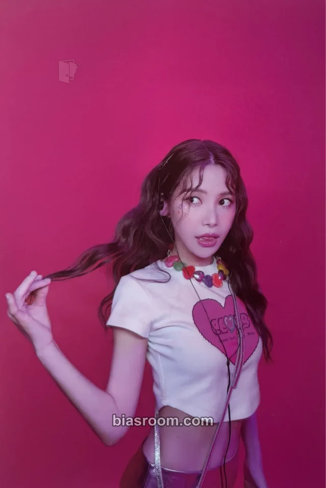 MAMAMOO - Solar - ACT 1, SCENE 1 Album postcard set merch inclusion photo binder
