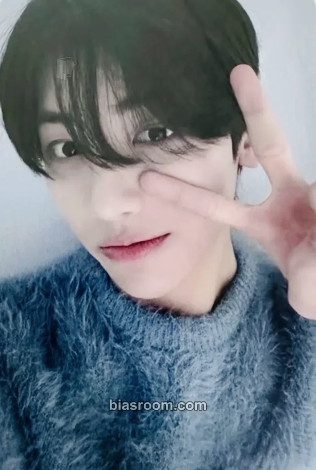 POLARIX - Yang Donghwa - 2025 POLARIX FIRST FANMEETING [SHINING LIGHT] IN MACAU Event random pack