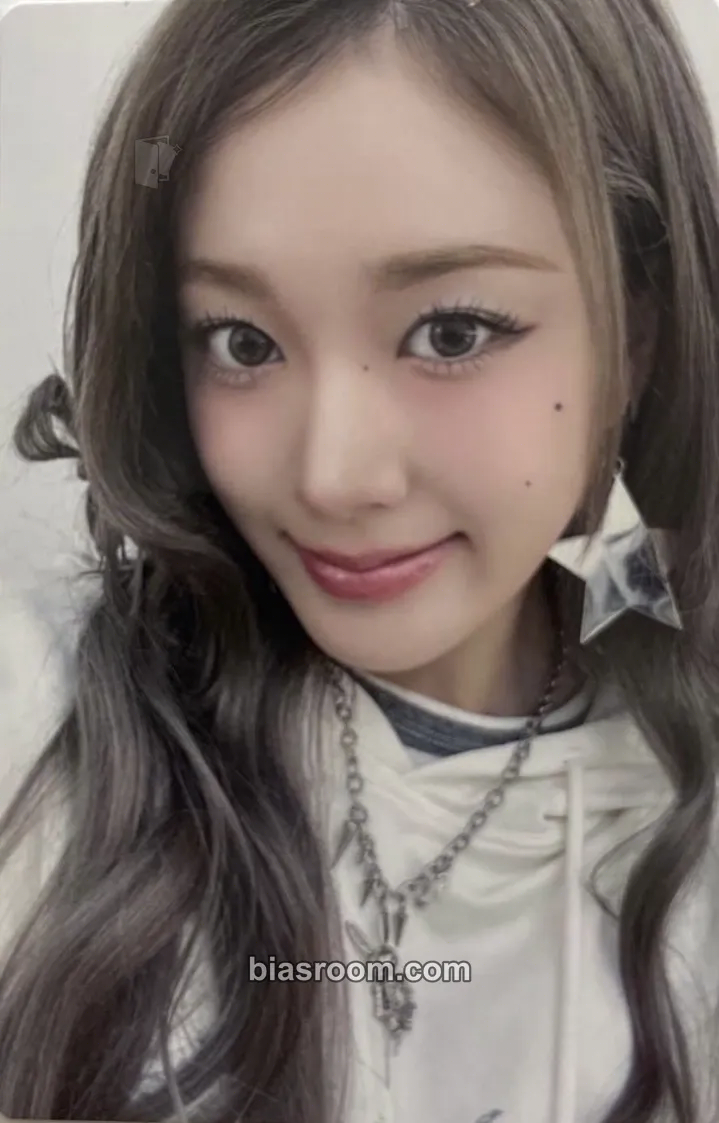 J Lover, Killer / BEBE (Japanese Ver.) Photocard - STAYC - STAYC K-pop photocard