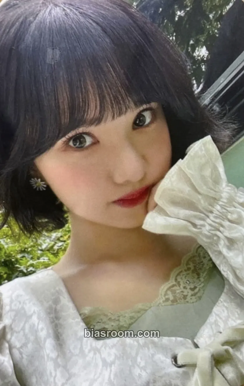 Eunha A Vivacious Girls Club 2023 Season's Greetings Photocard - VIVIZ - VIVIZ K-pop photocard