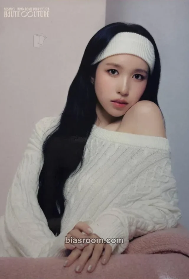 TWICE - Mina - MISAMO Japan Dome Tour 2024 ‘HAUTE COUTURE’ Event japan merch inclusion postcard trading card