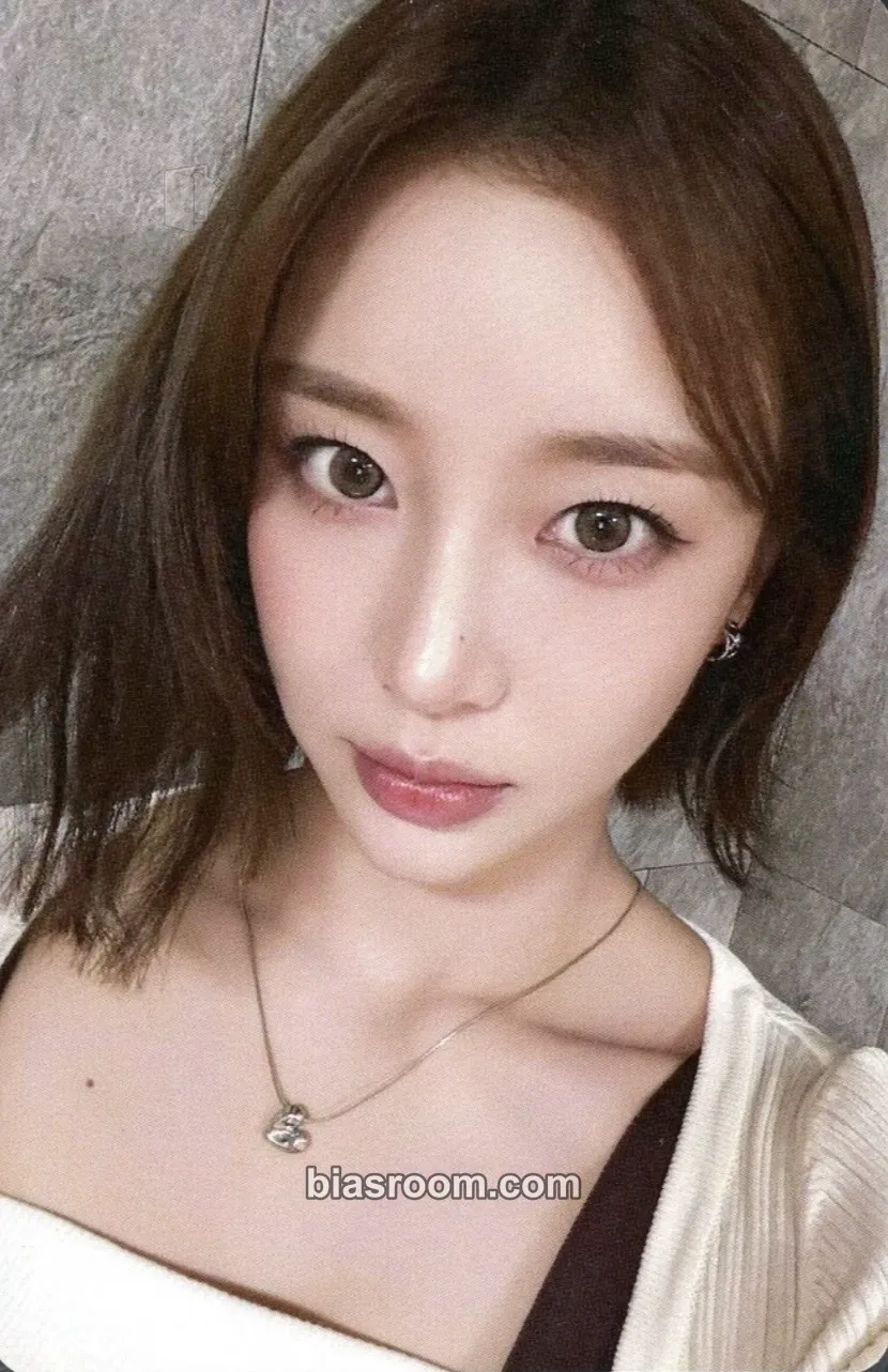 Sumin GPT (Japanese Ver.)/ Tell Me Now Photocard - STAYC - STAYC K-pop photocard