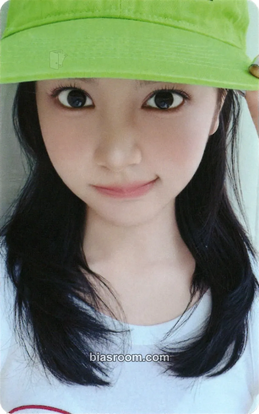 Carmen Lemon Tang Photocard - Hearts2Hearts - Hearts2Hearts K-pop photocard