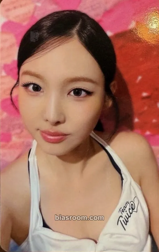Nayeon TWICE JAPAN DEBUT 9th Anniversary POPUP STORE Lovely’s Secret Room Photocard - TWICE - TWICE K-pop photocard