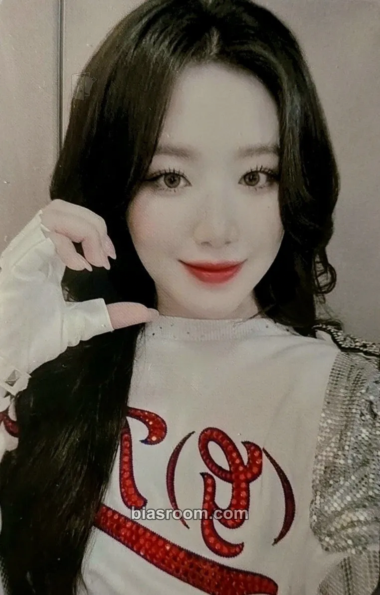 Shuhua 6th Anniversary Photocard - i-dle - i-dle K-pop photocard