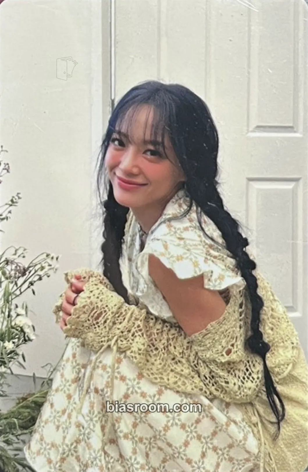 Sejeong Door Photocard - Kim Se-jeong - Kim Se-jeong K-pop photocard